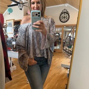 POL Women's Off-Shoulder Snake Print Top